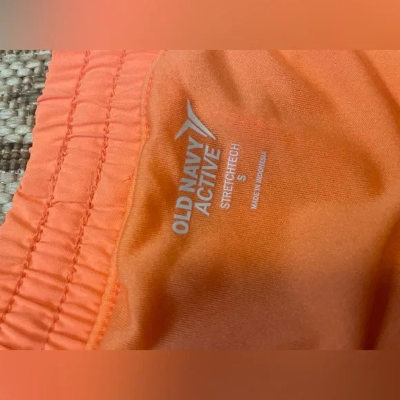 Old Navy Active Stretch Tech Running Shorts | Size Small | Like New | Reflective - Picture 6 of 11